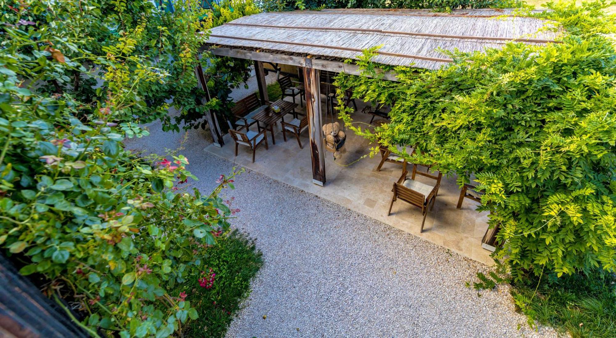 Neata Vama Veche Hotel Exterior photo